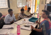 जिल्ह्याला अधिक डेटा-एंट्री ऑपरेटरची गरज भासत आहे कारण मतदारांची गर्दी वाढत आहे